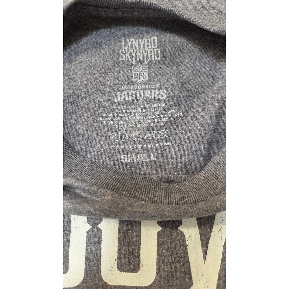 Lynyrd Skynyrd Jacksonville Jaguars NFL Duval Graphic T Shirt Small Nwot - Picture 3 of 13